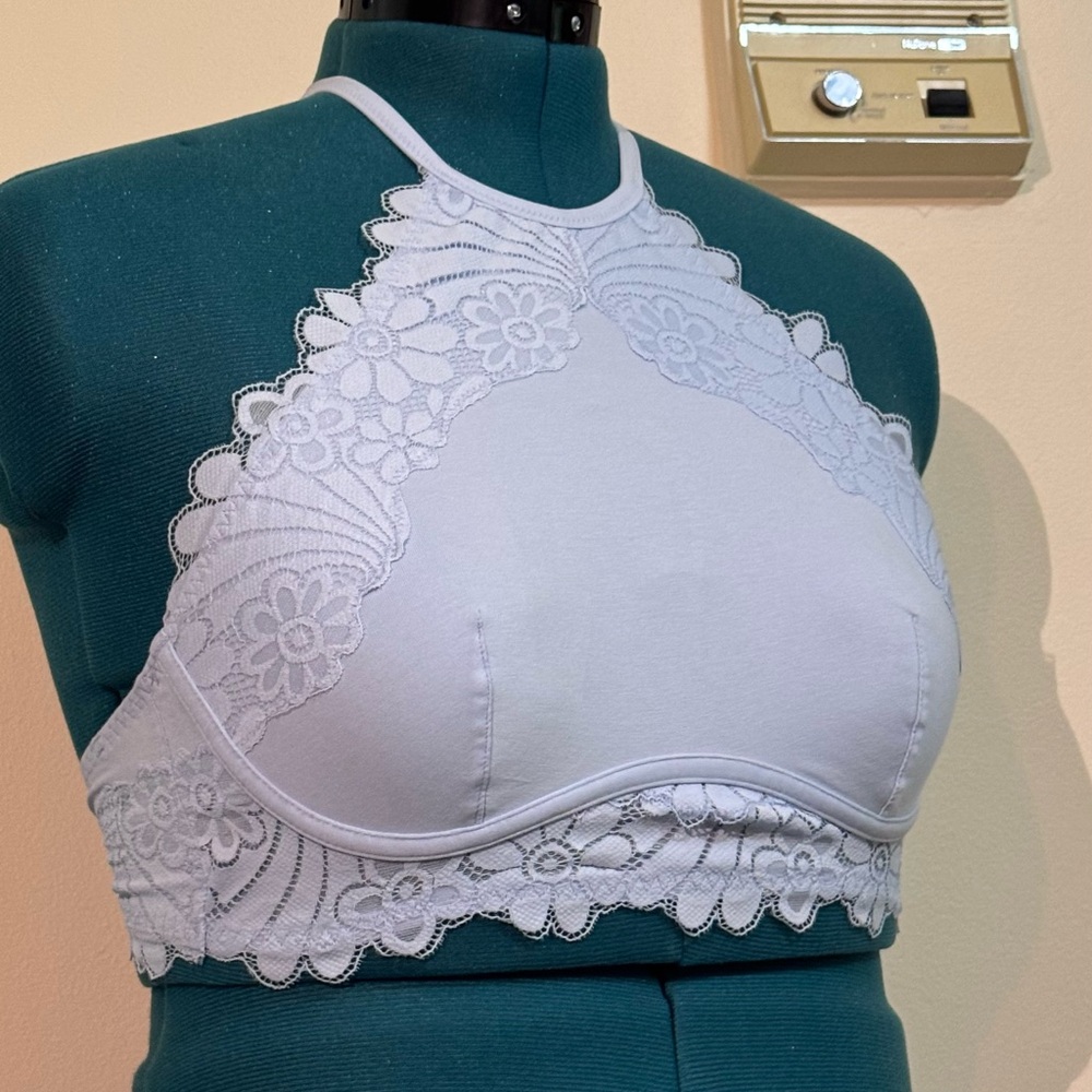 Source Unknown White Lace Pajama Set